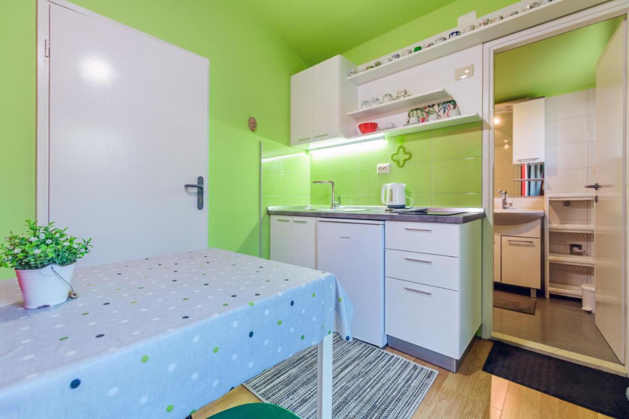 Apartman Veronika Zara Esterno foto